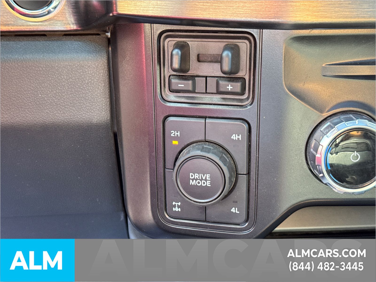 Used 2025 Gray Ford Lariat image 36