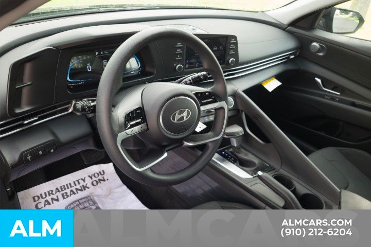 Used 2026 Abyss Black Hyundai SE image 13