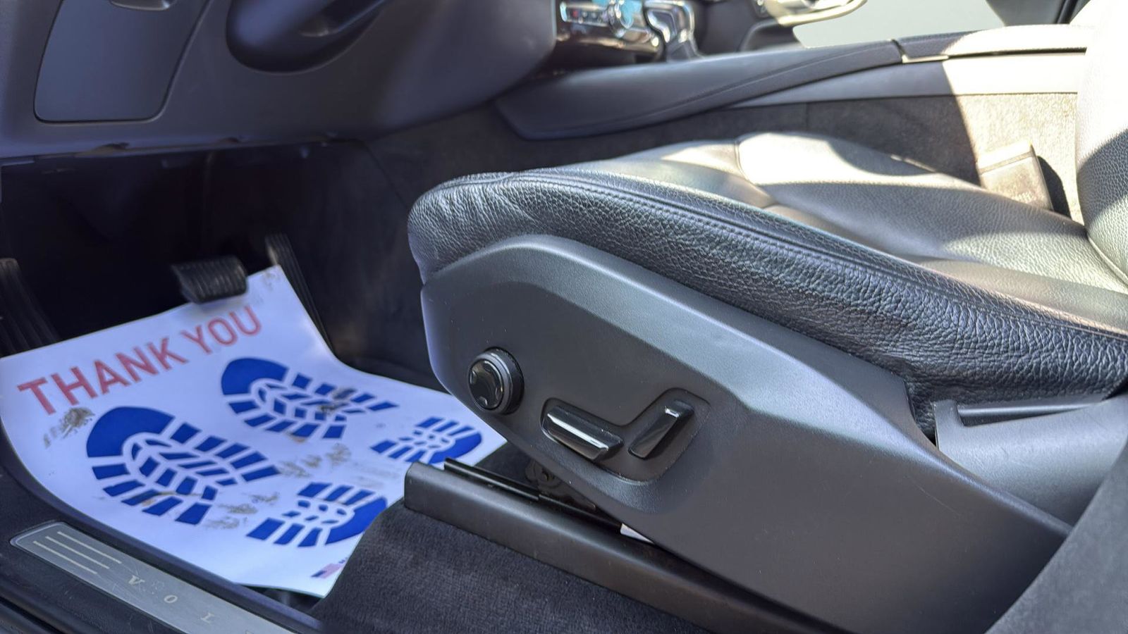 Used Car 2016 Volvo Xc90  T6 Momentum For Sale Under $20,000 In Austin, Texas