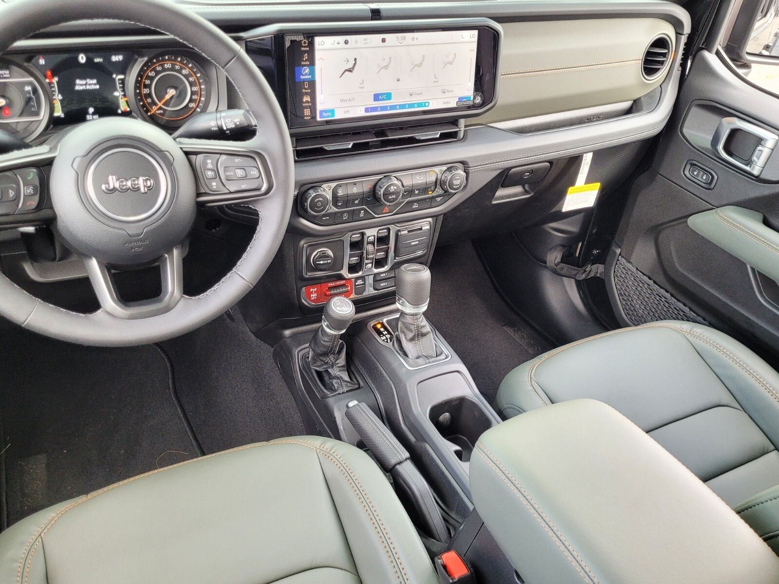 2025 Jeep Gladiator Mojave photo 4