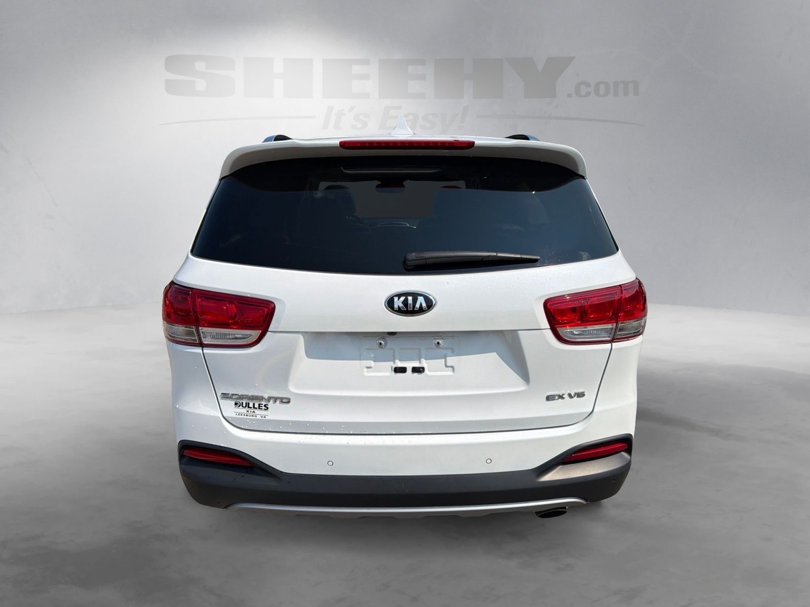 Used 2018 White Kia EX image 14