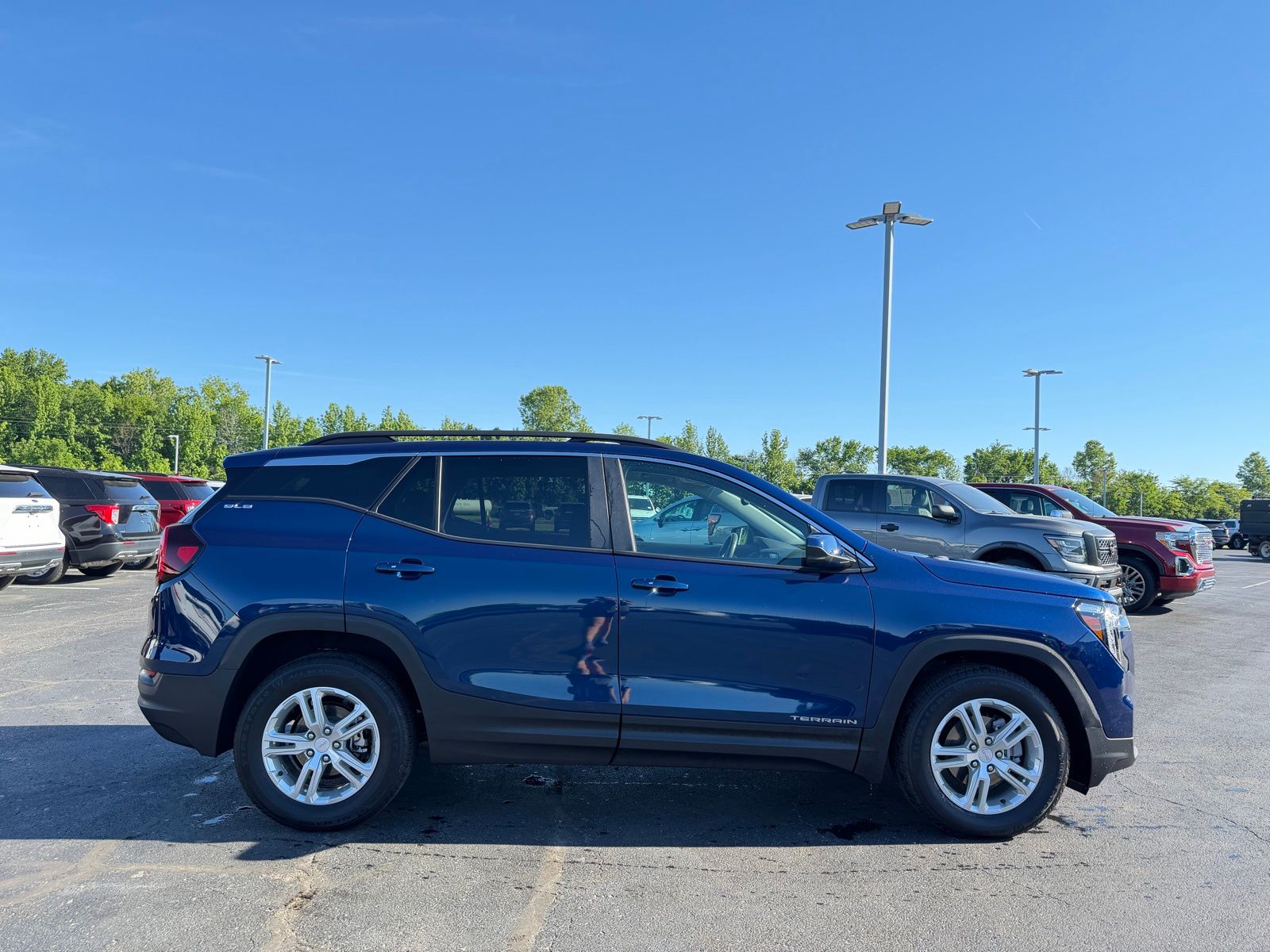 2022 GMC Terrain image 5