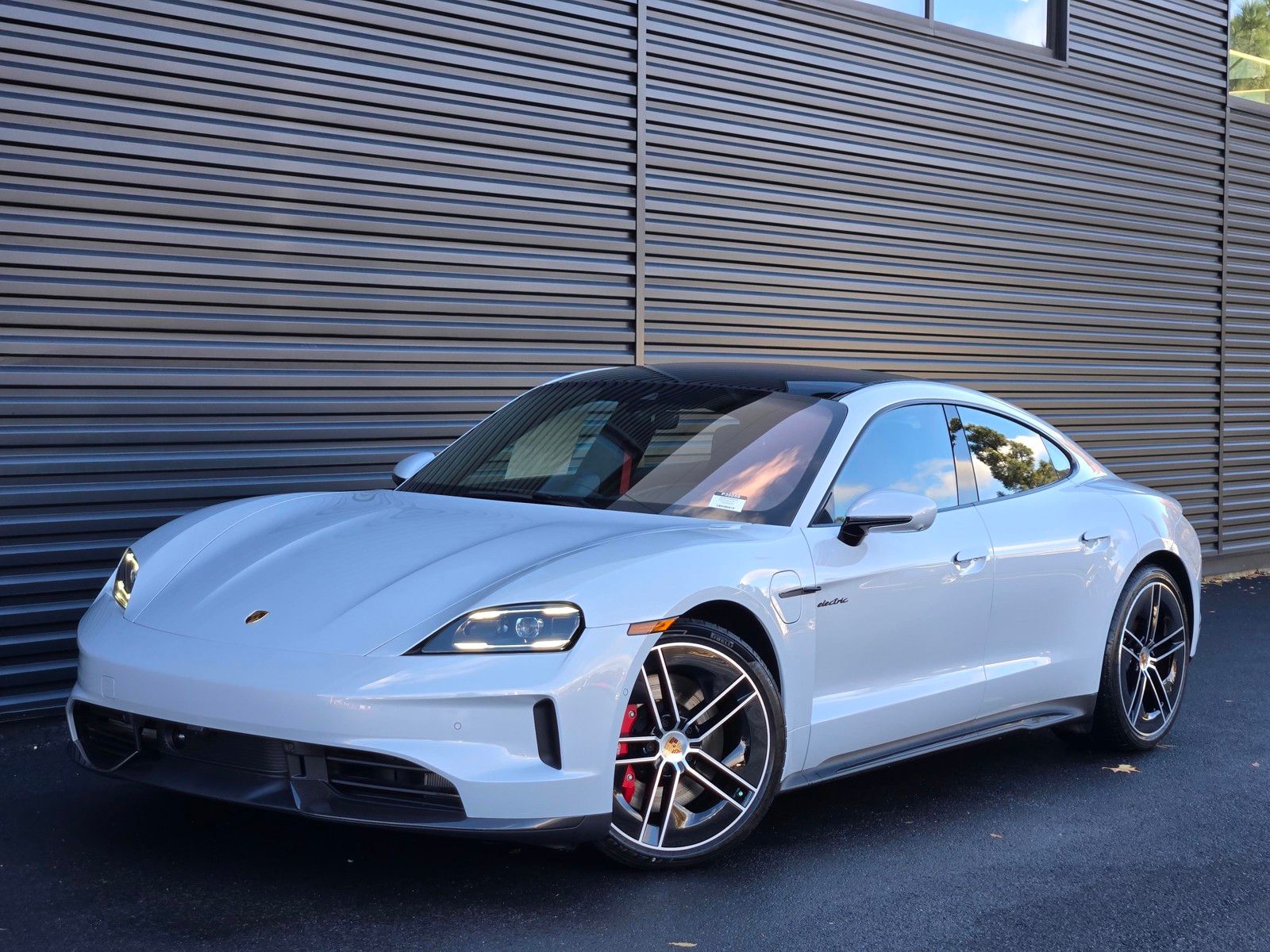 2026 Porsche Taycan GTS — full photo 1 of 27
