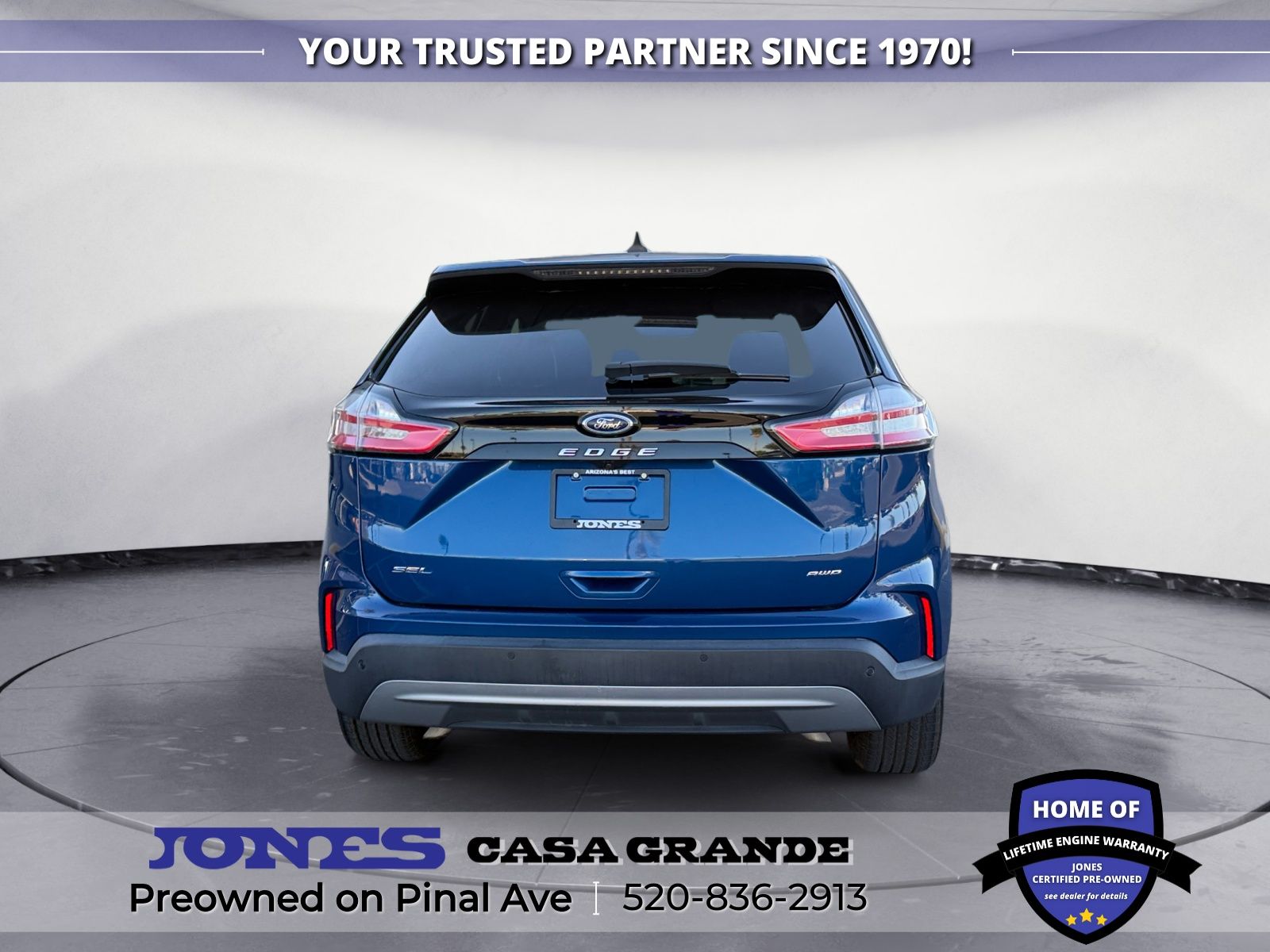 View vehicle photo 4