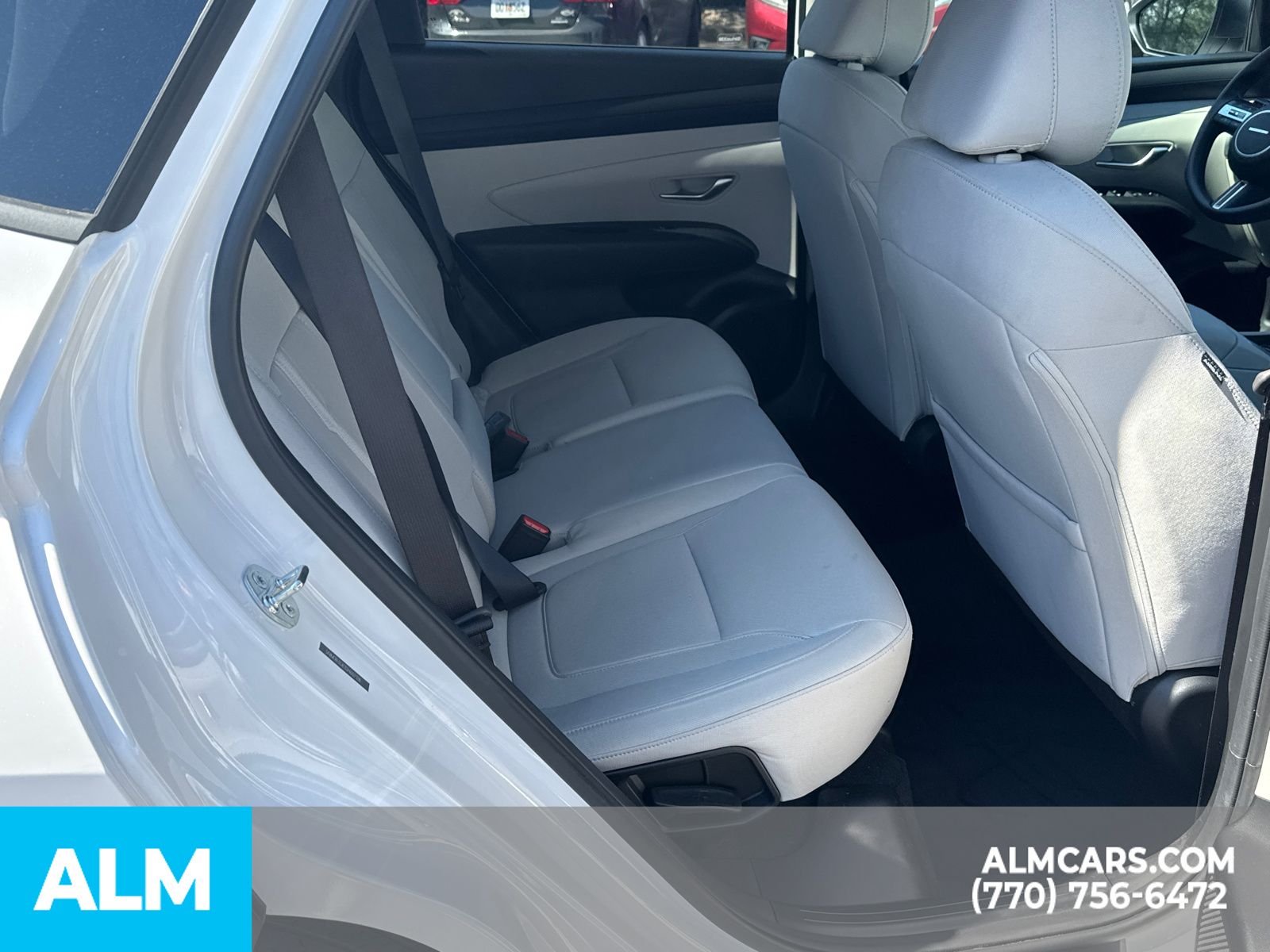 Used 2025 White Hyundai SEL image 19