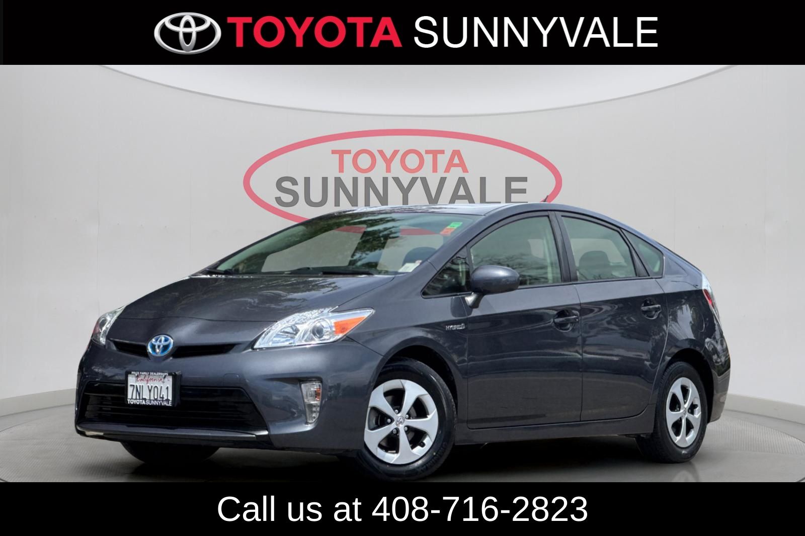 2015 Toyota Prius Two's photo