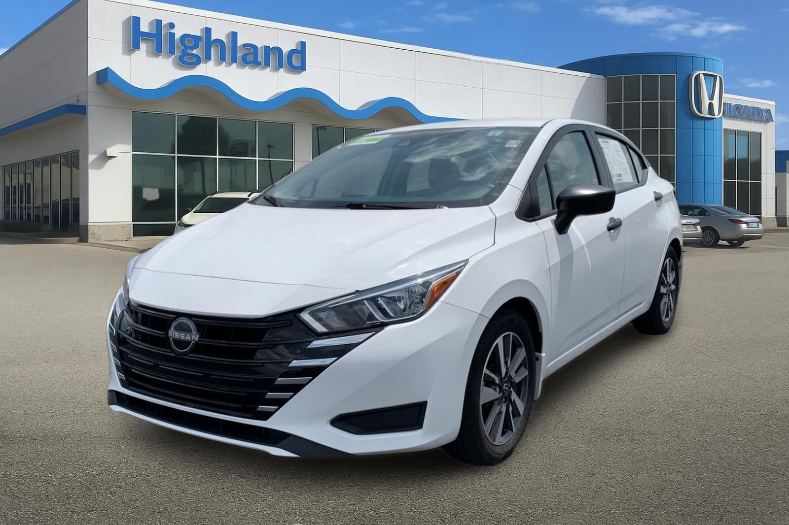 White (Fresh Powder) 2024 Nissan Versa Sedan Front-Wheel Drive Continuously Variable Transmission