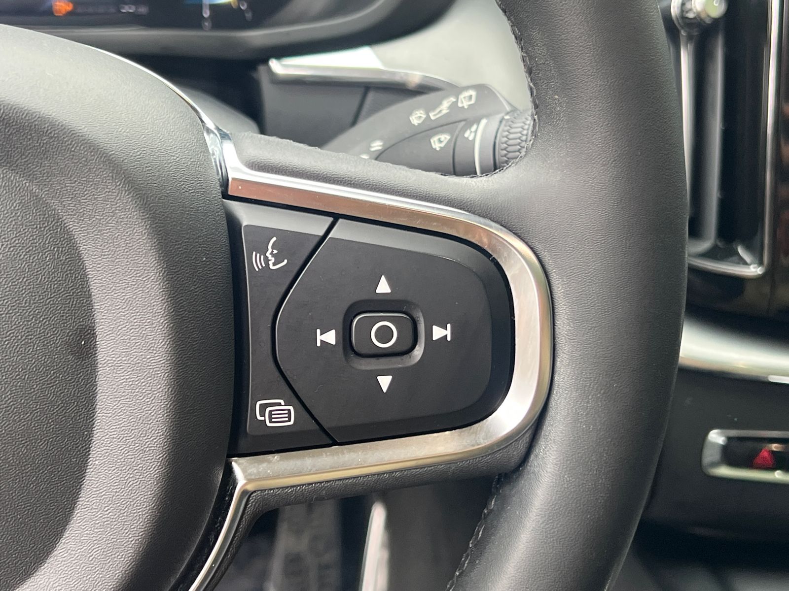 2024 Volvo XC60 Core - Photo 27