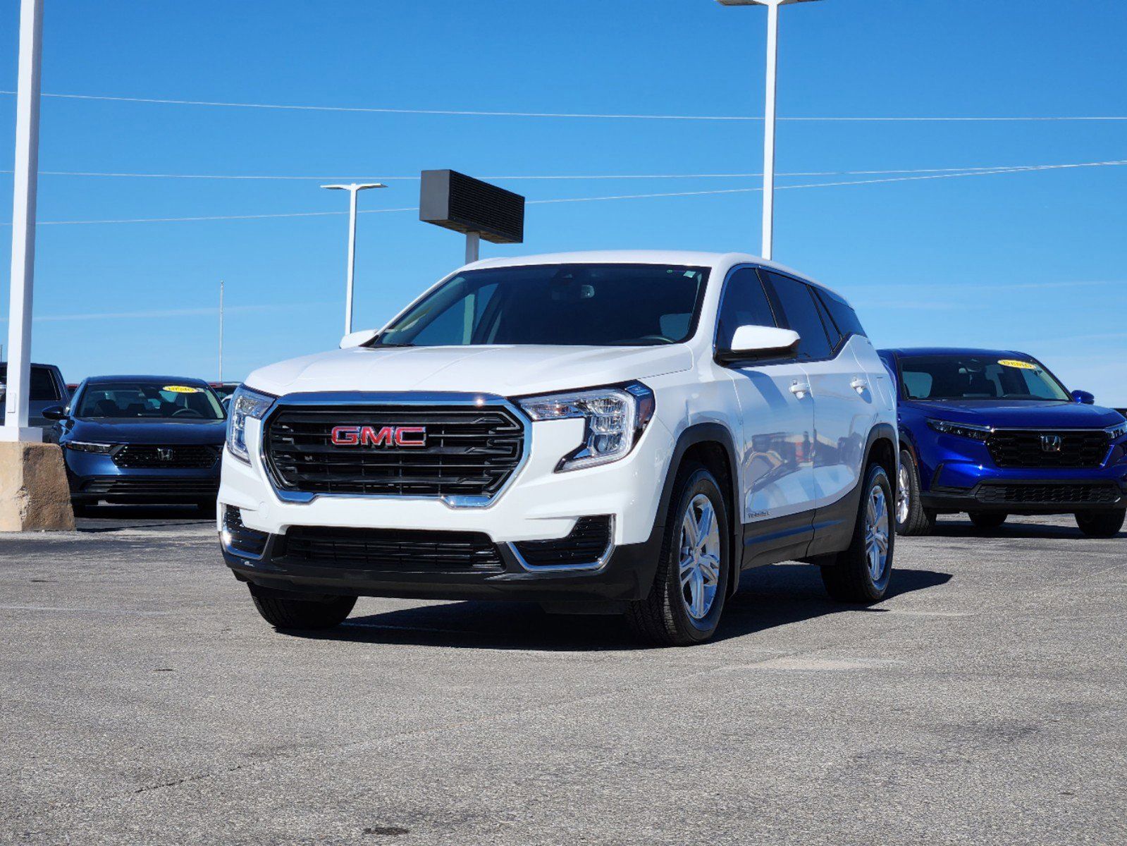 2022 GMC Terrain SLE 3