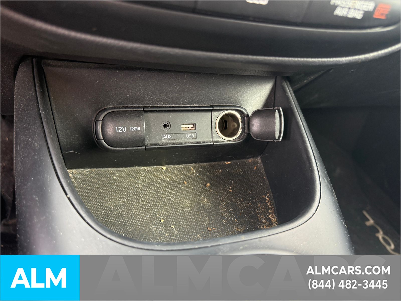 Used 2016 Blue Kia Plus image 16