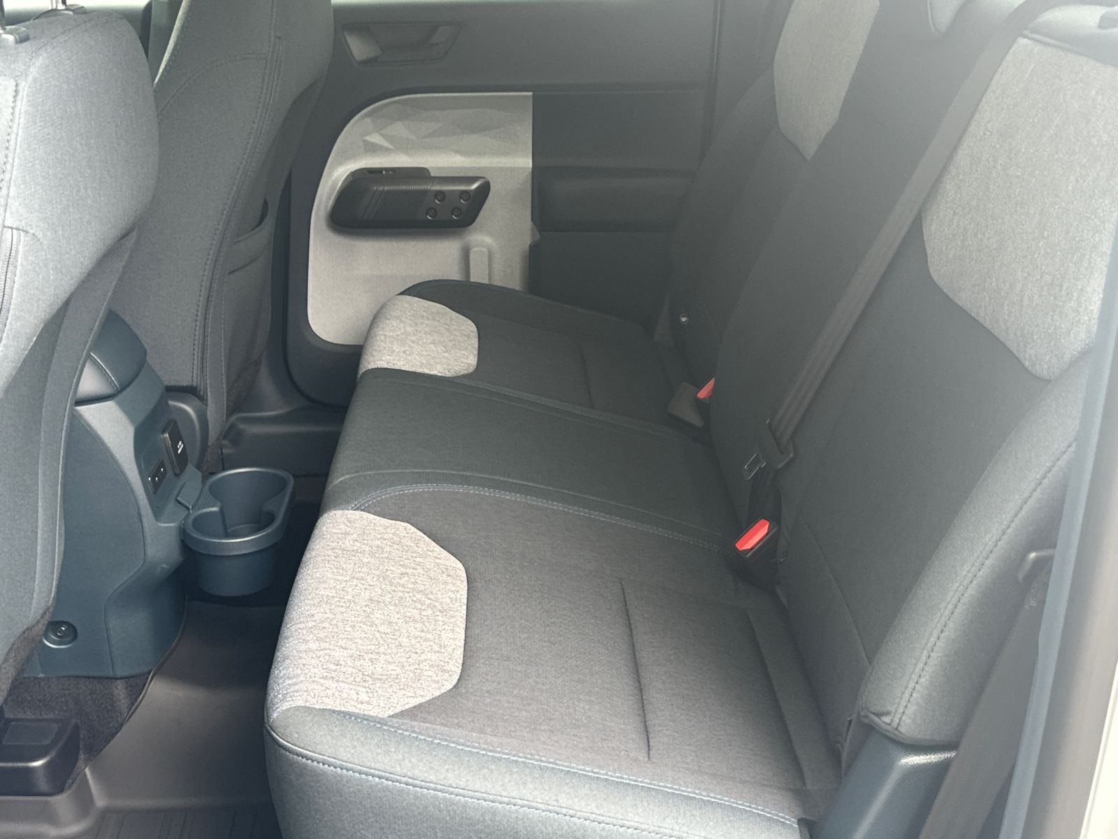 New 2026 Space White Metallic Ford XLT image 21