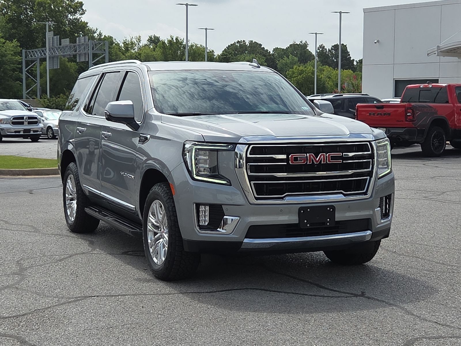 Sterling Metallic 2024 GMC Yukon SUV / Crossover Four-Wheel Drive