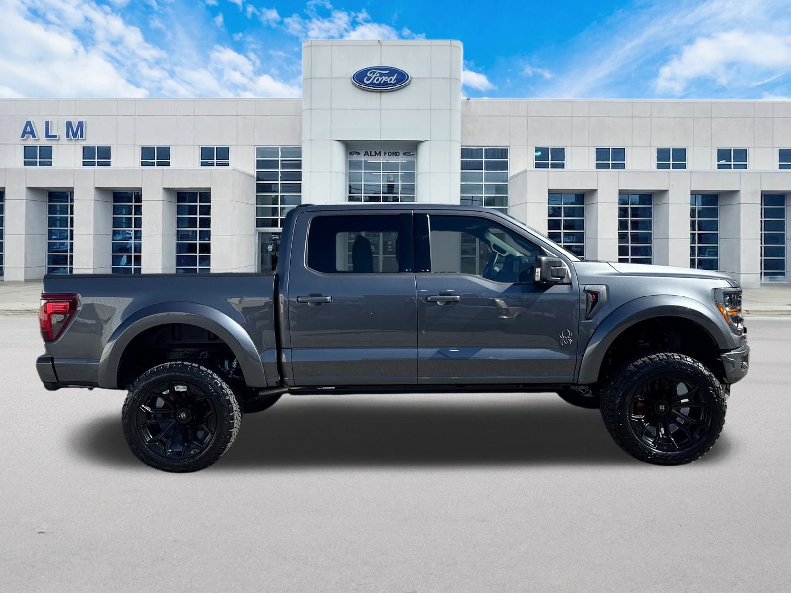 New 2026 Carbonized Gray Metallic Ford XLT image 5