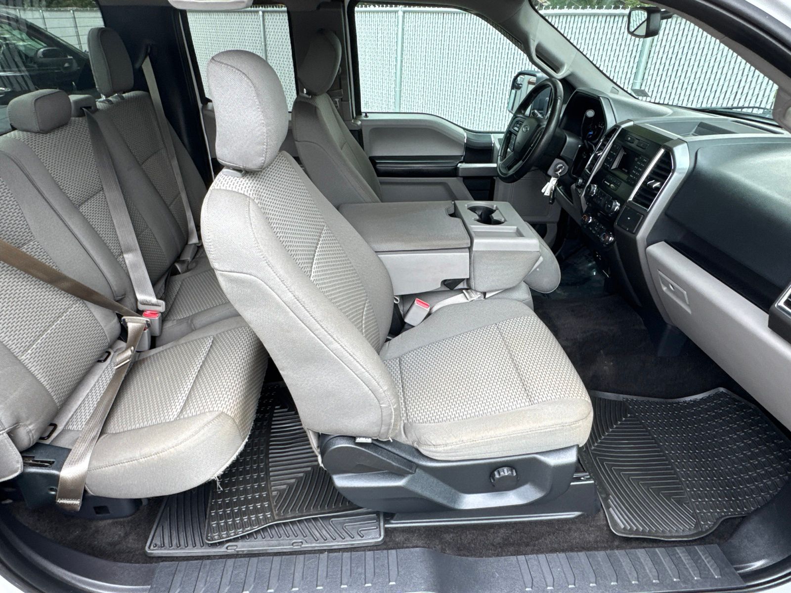 Used 2015 Oxford White Ford XLT image 35