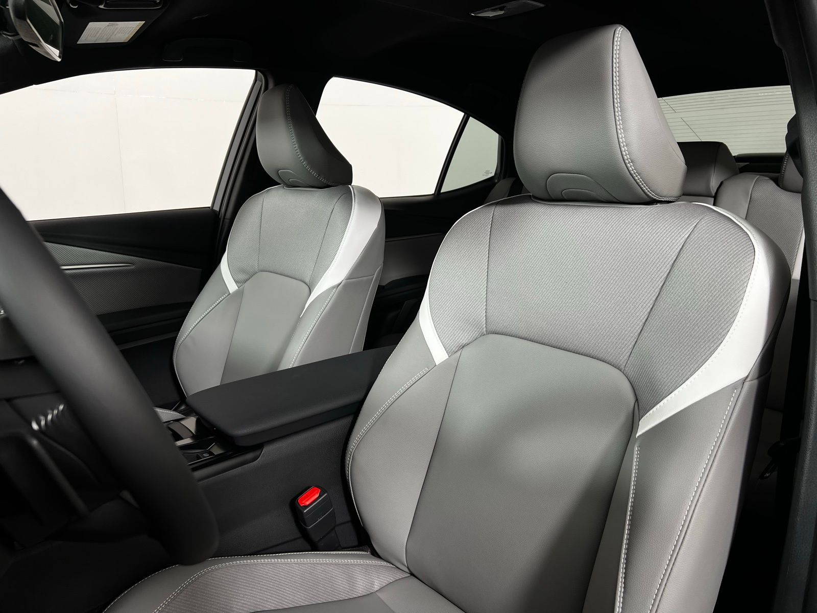 Thumbnail: 2025 Toyota Camry - 10