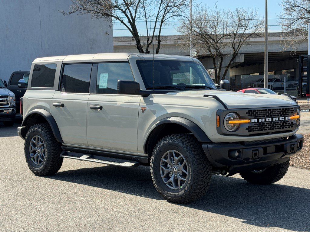 2025 Ford Bronco Badlands 4x4's photo