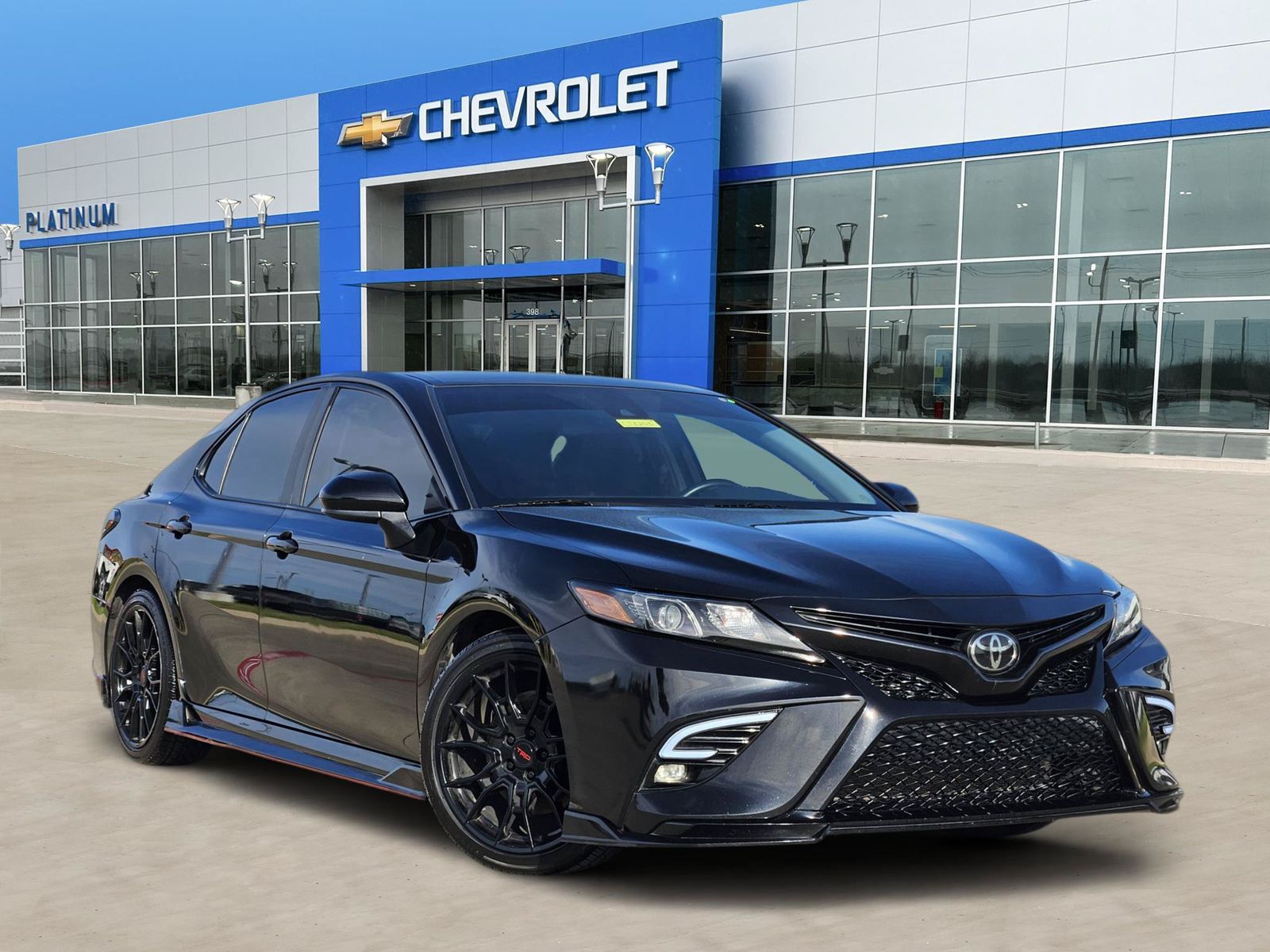 Midnight Black Metallic 2020 Toyota Camry Sedan Front-Wheel Drive 8-Speed Automatic