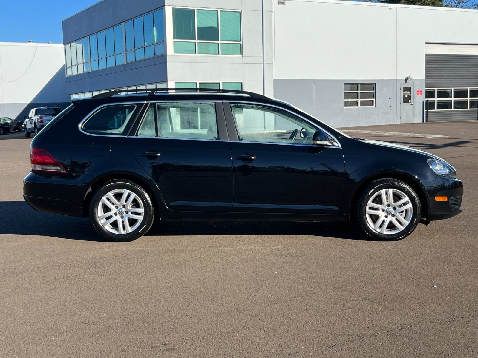 used 2014 Volkswagen Jetta SportWagen car, priced at $12,998