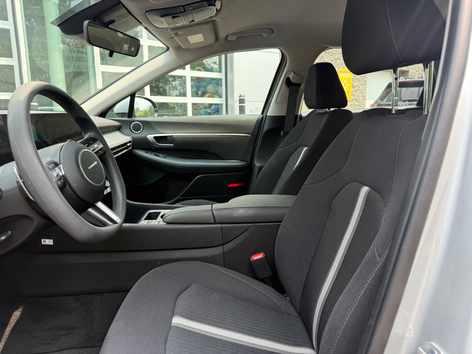 Used 2025 Silver Hyundai SEL image 23