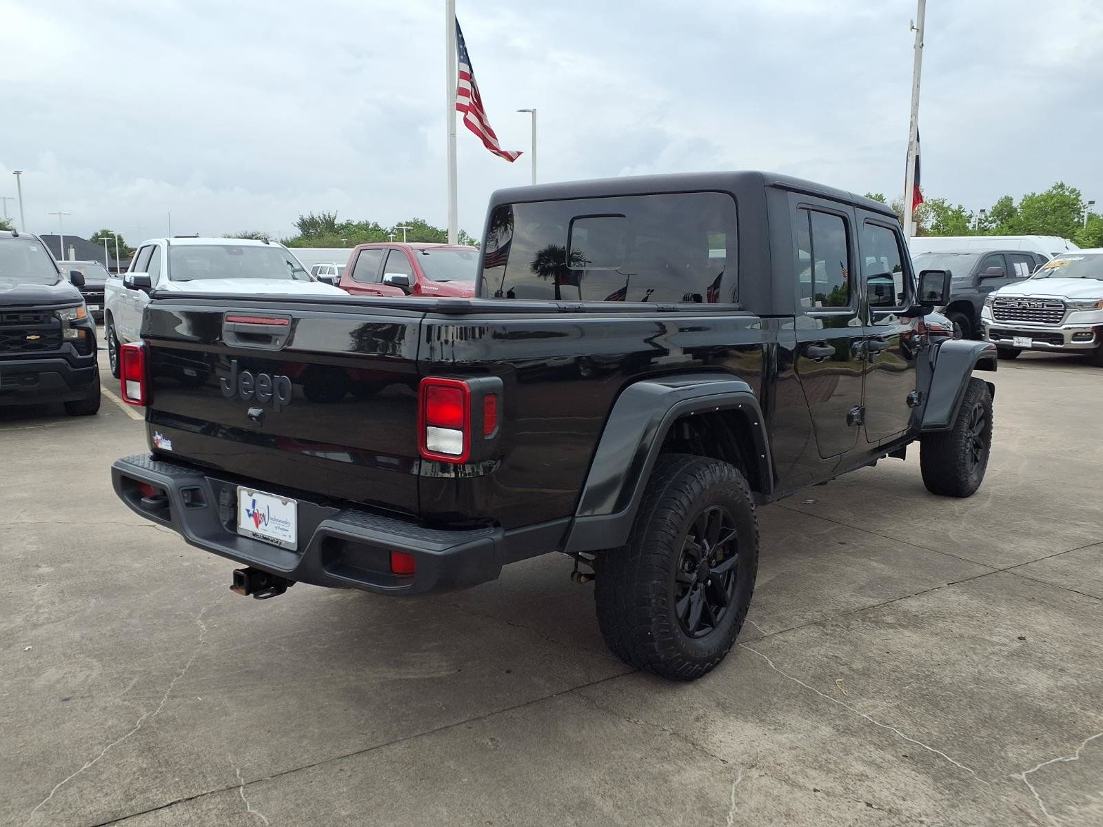 2022 Jeep Gladiator Altitude Black at Toyota of Victoria