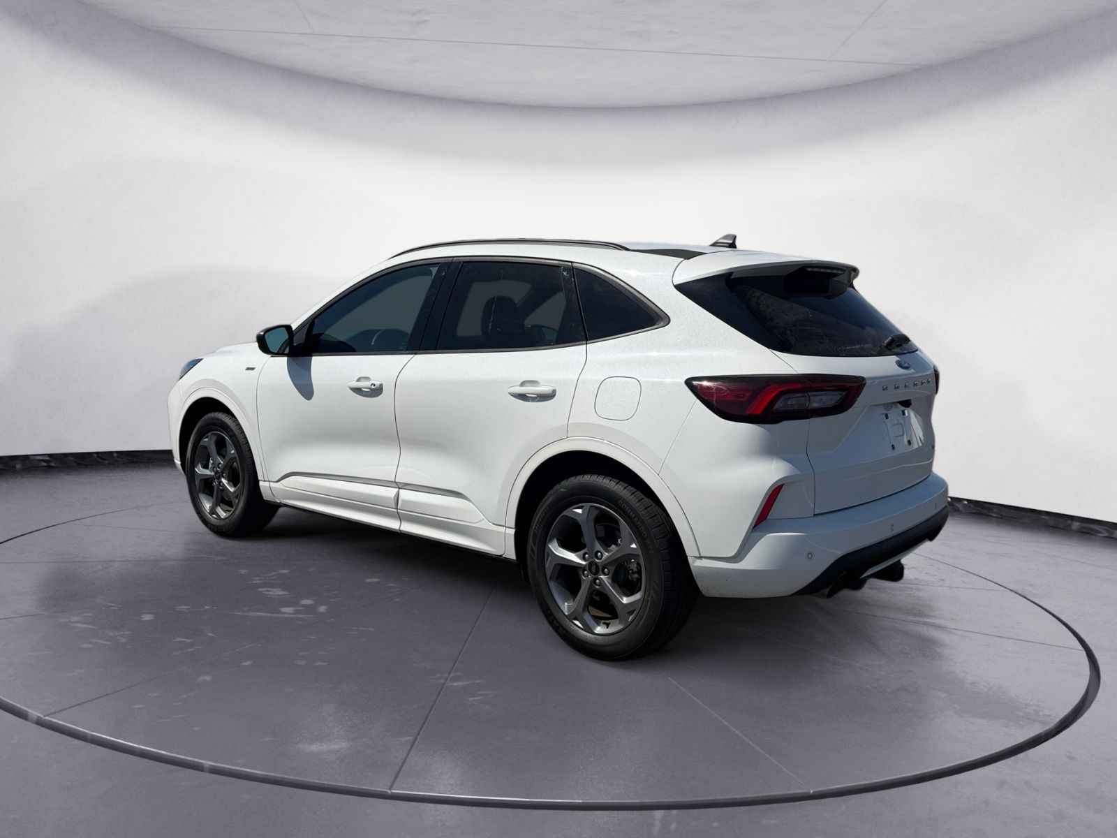 View vehicle photo 3