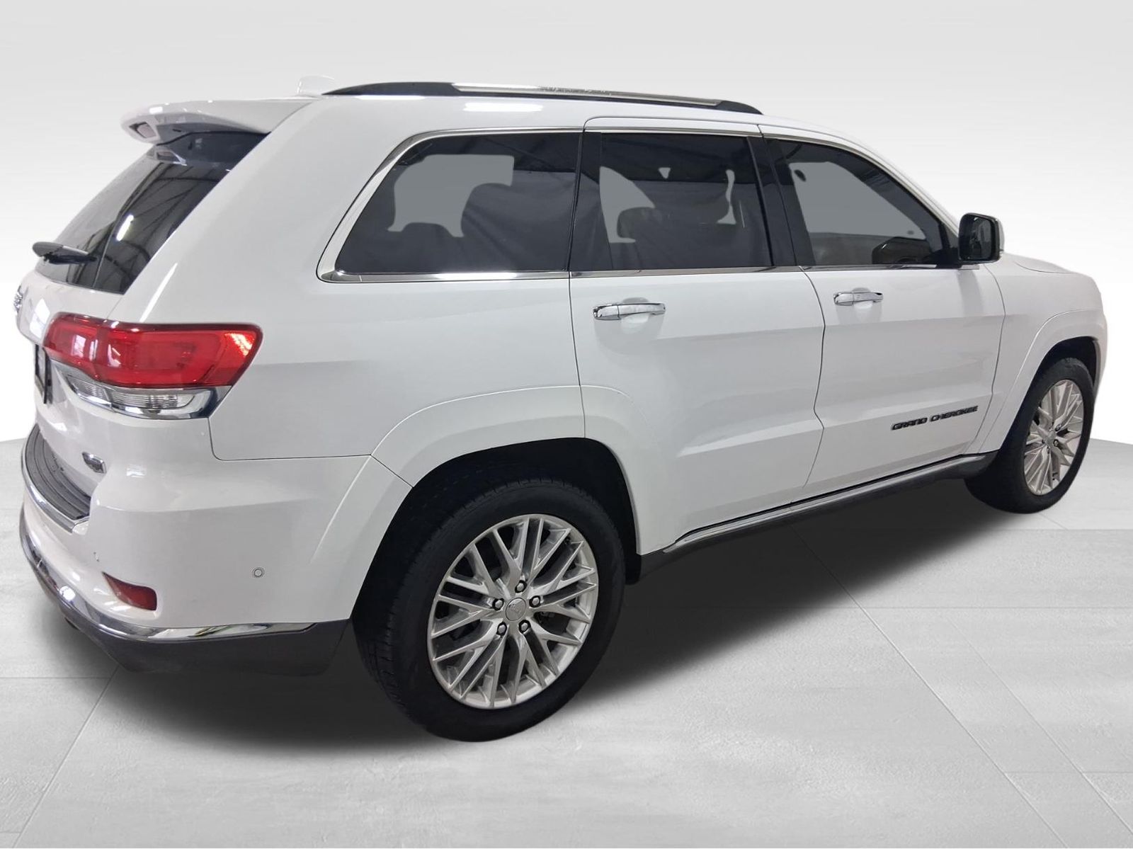 Used Car 2017 Jeep Grand Cherokee  Summit For Sale Under $20,000 In Austin, Texas