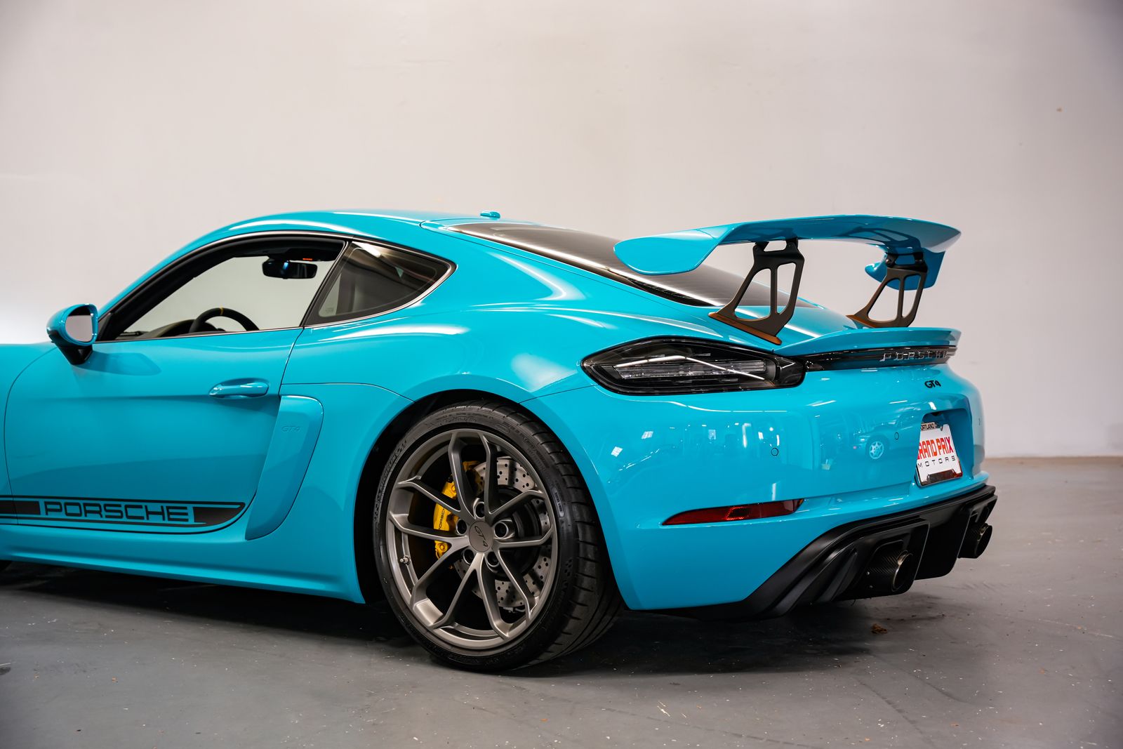2021 Porsche 718 Cayman GT4 — photo 30