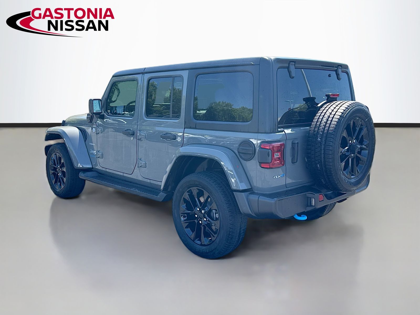 View vehicle photo 6