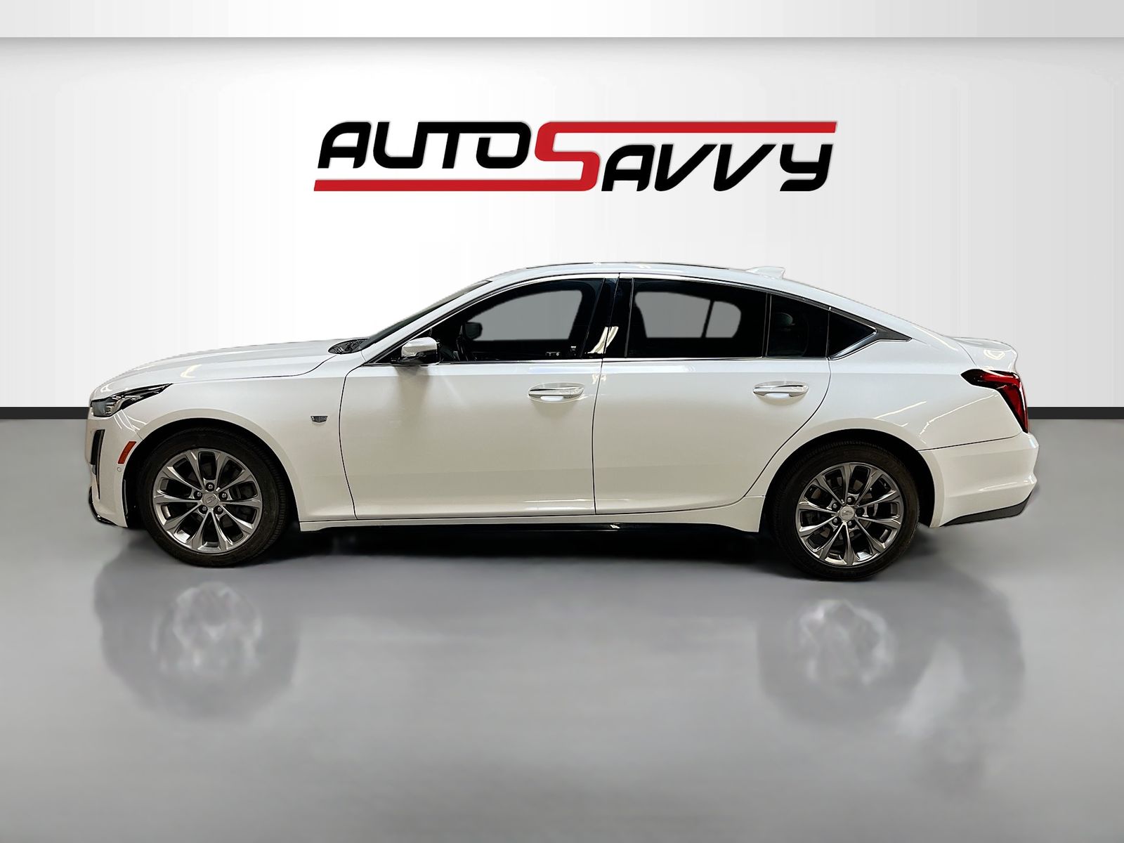 Used 2023 White Cadillac Premium Luxury image 4