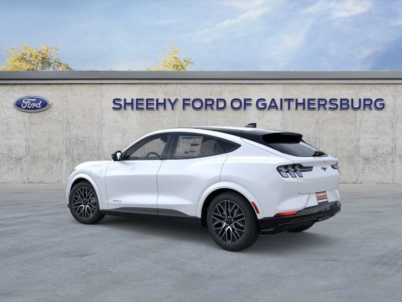 New 2025 Star White Metallic Tri-coat Ford Premium image 4