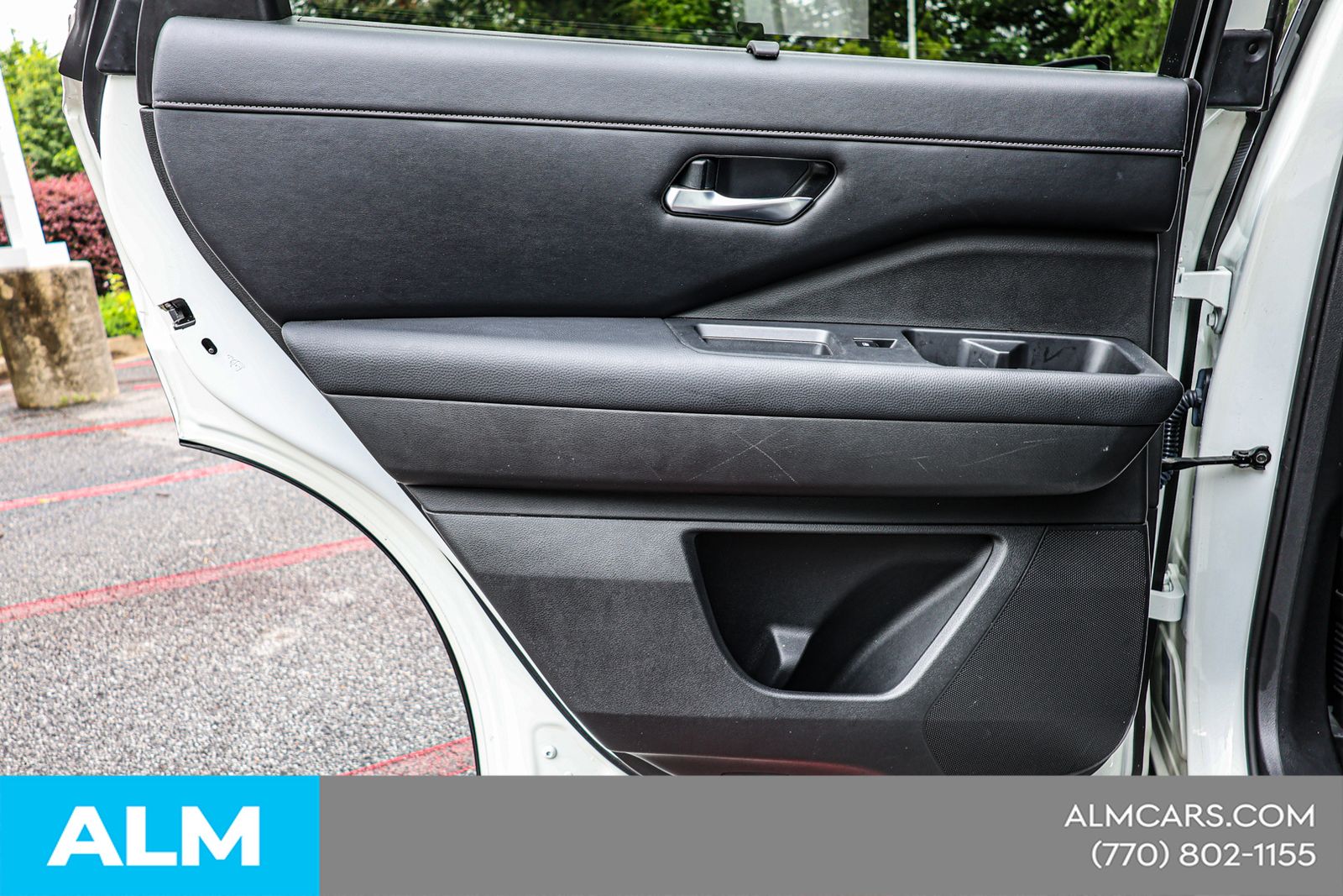 Used 2022 White Nissan SL image 44