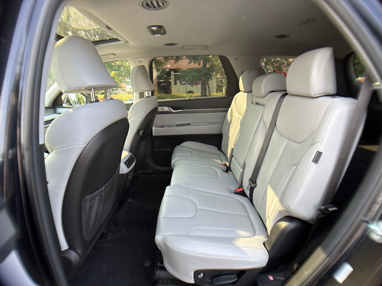 Used 2024 White Hyundai SEL image 6