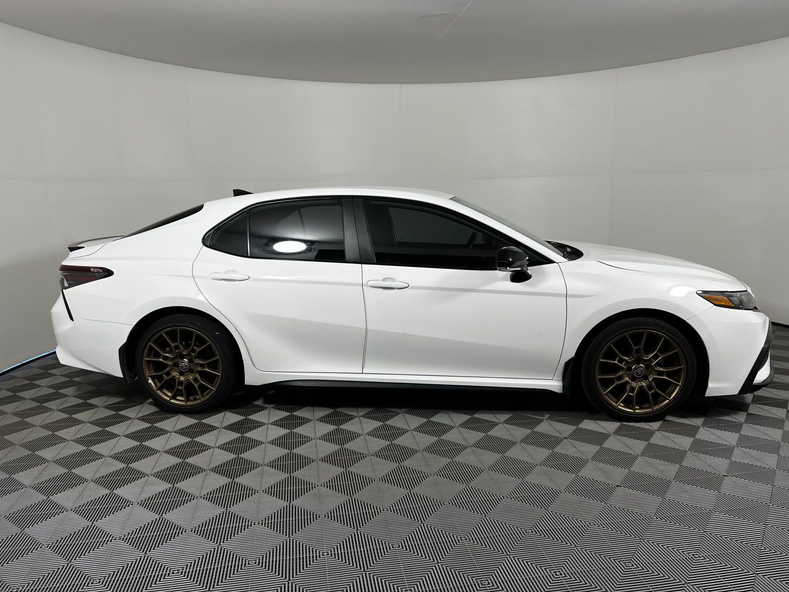 Thumbnail: 2023 Toyota Camry - 4