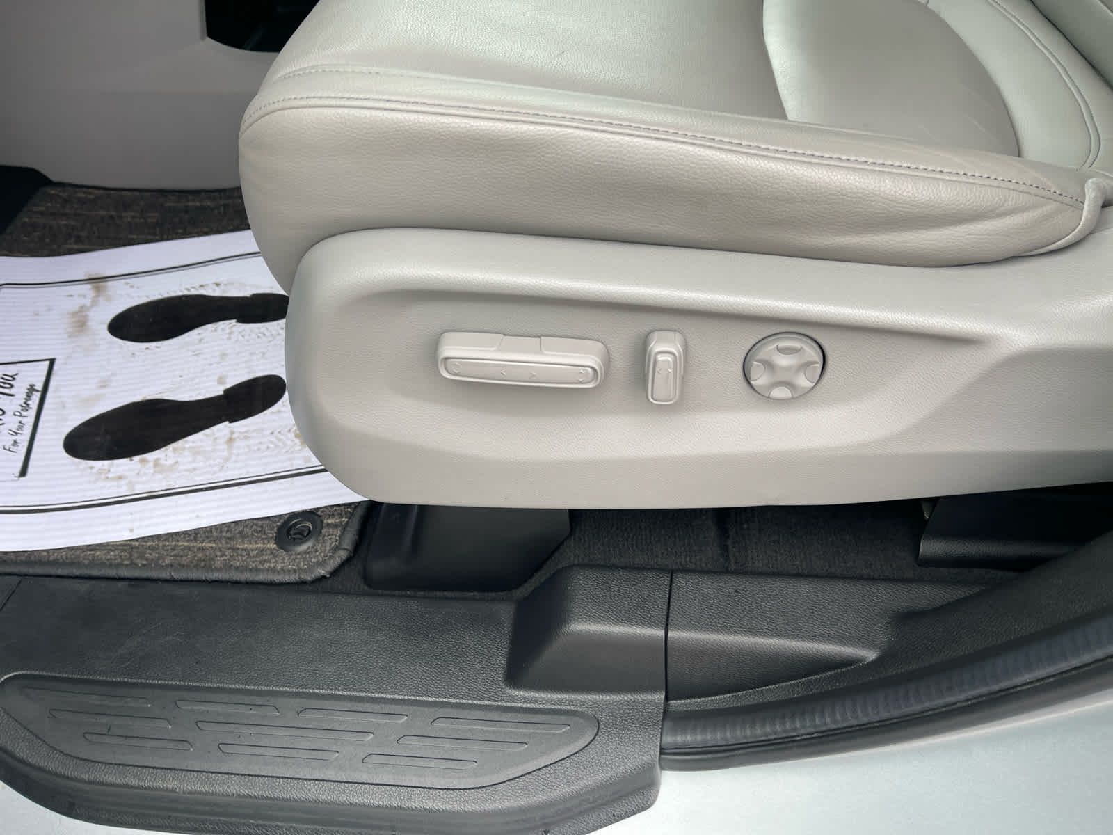 used 2024 Honda Odyssey car, priced at $37,648