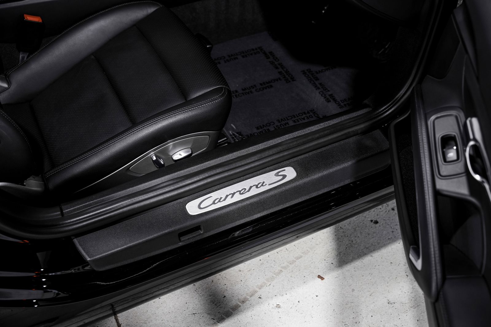 2014 Porsche 911 Carrera S — photo 25