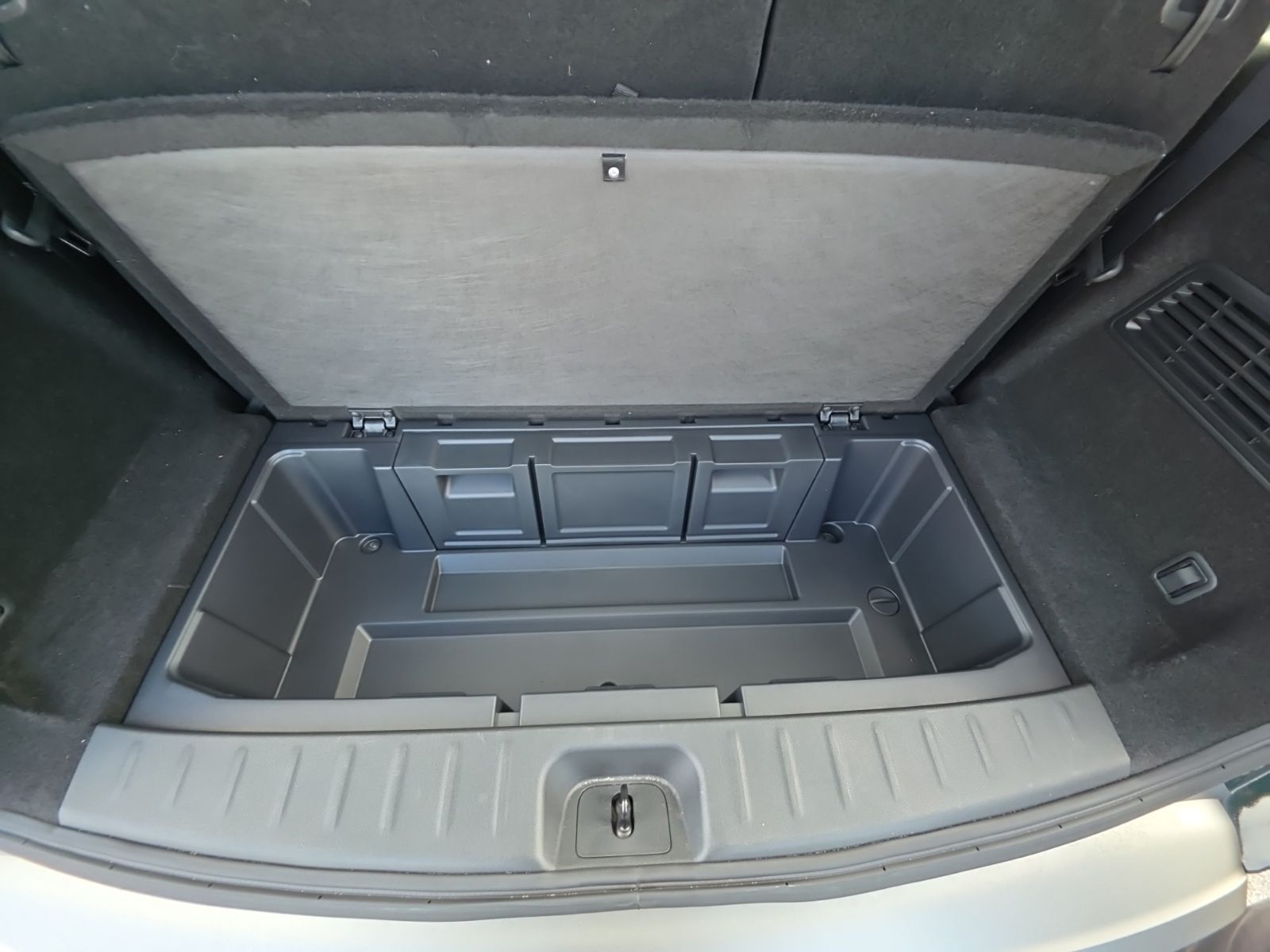 Used 2024 Black Nissan SL image 12