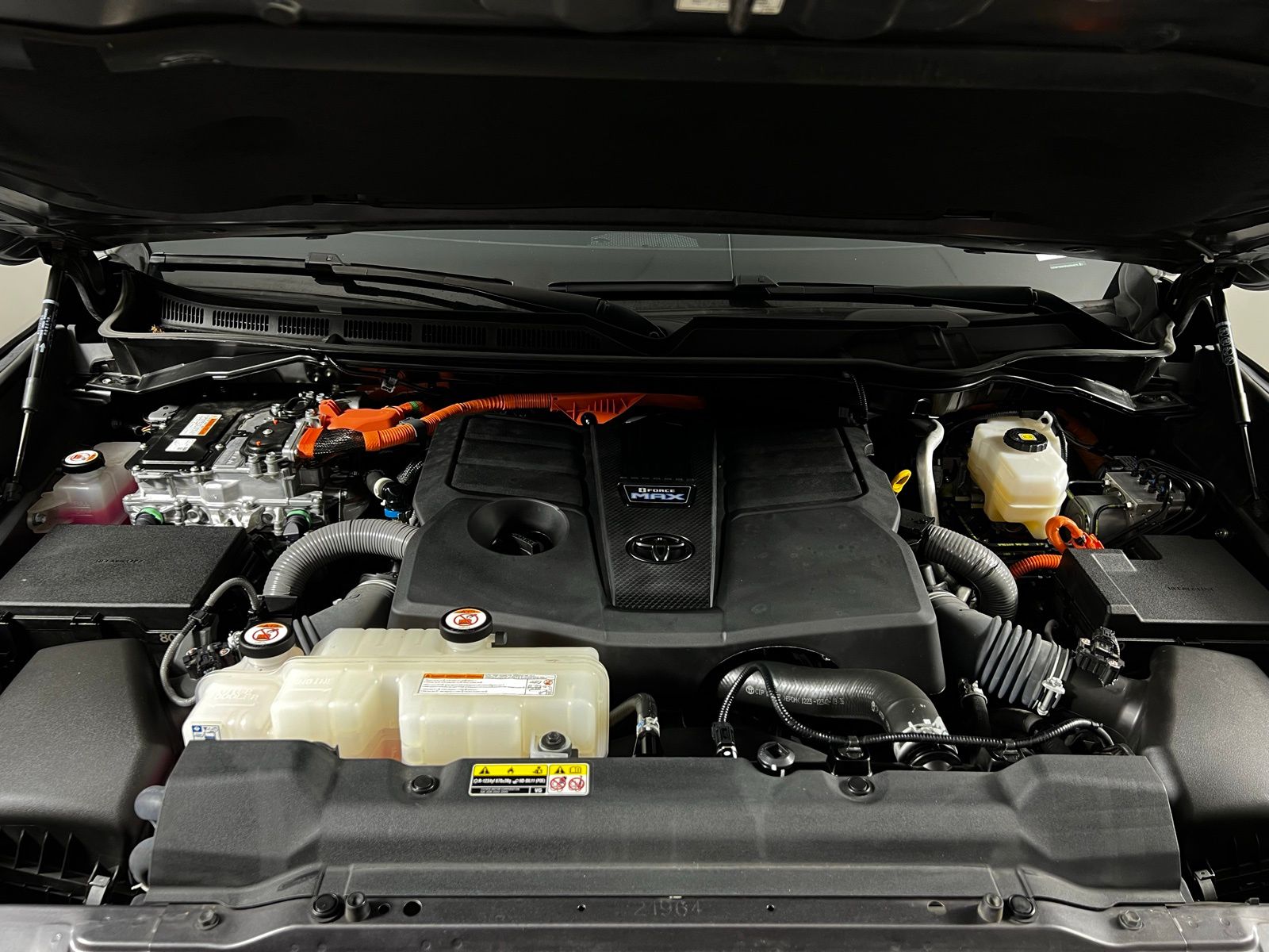 Thumbnail: 2023 Toyota Tundra - 9