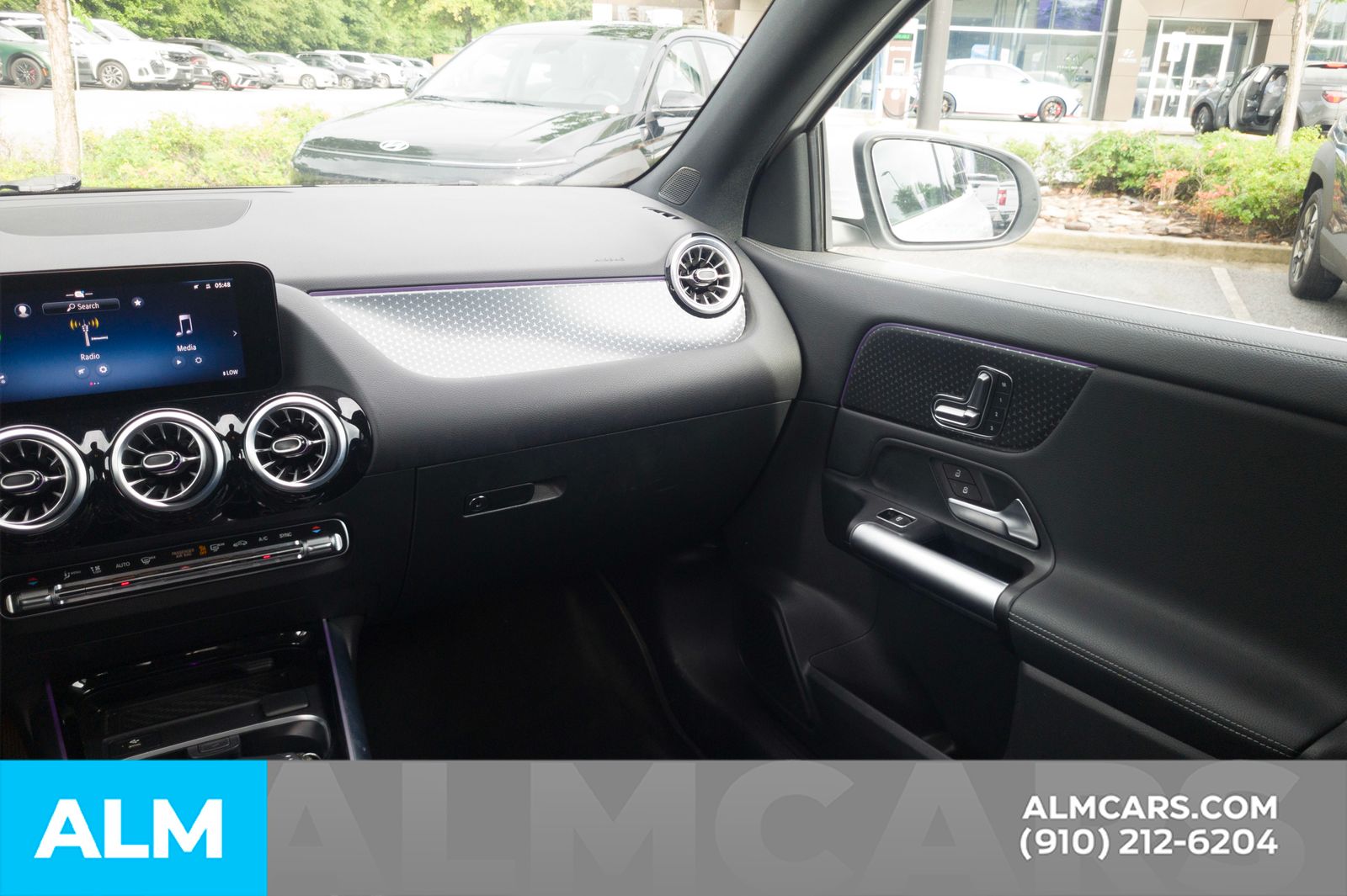 Used 2025 Polar White Mercedes-Benz GLA 250 image 19