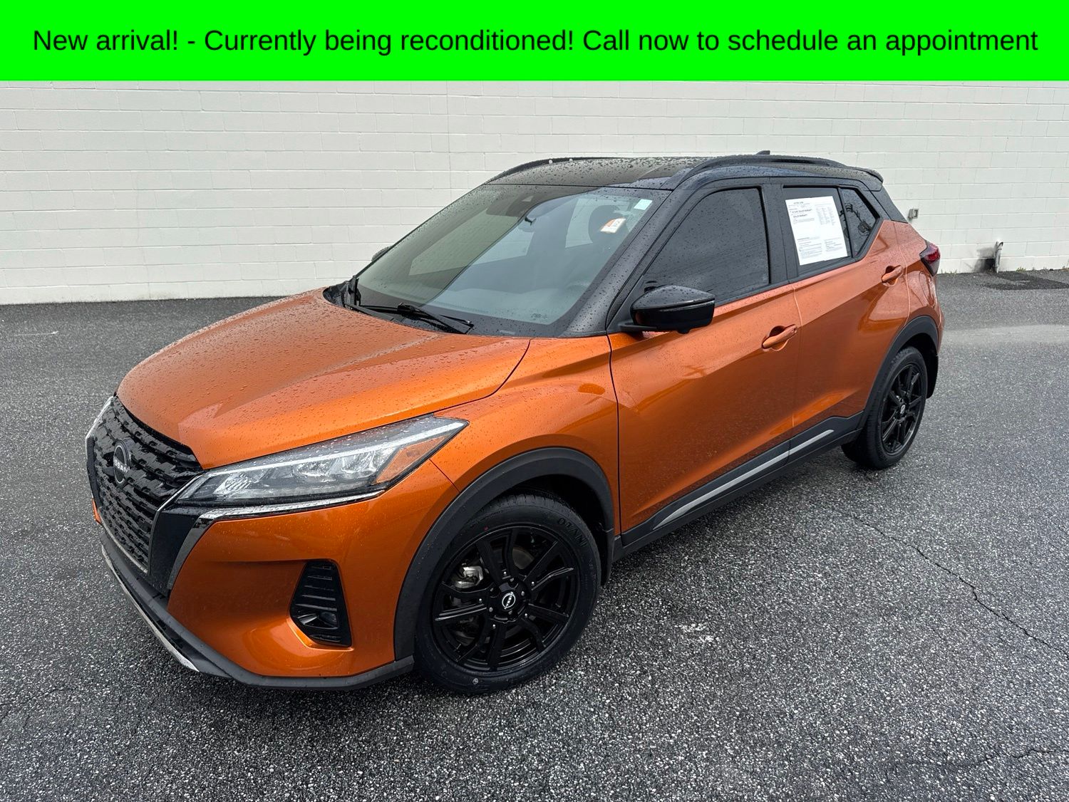 Orange Metallic 2022 Nissan Kicks SR FWD SUV / Crossover Front-Wheel Drive Continuously Variable Transmission