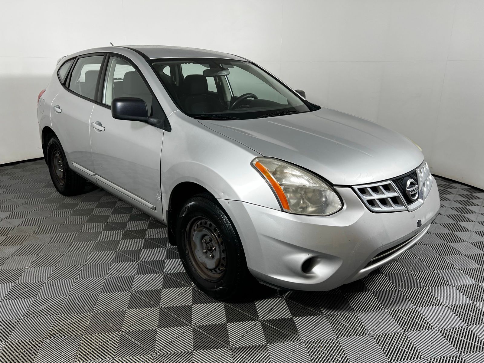 2013 Nissan Rogue S 3