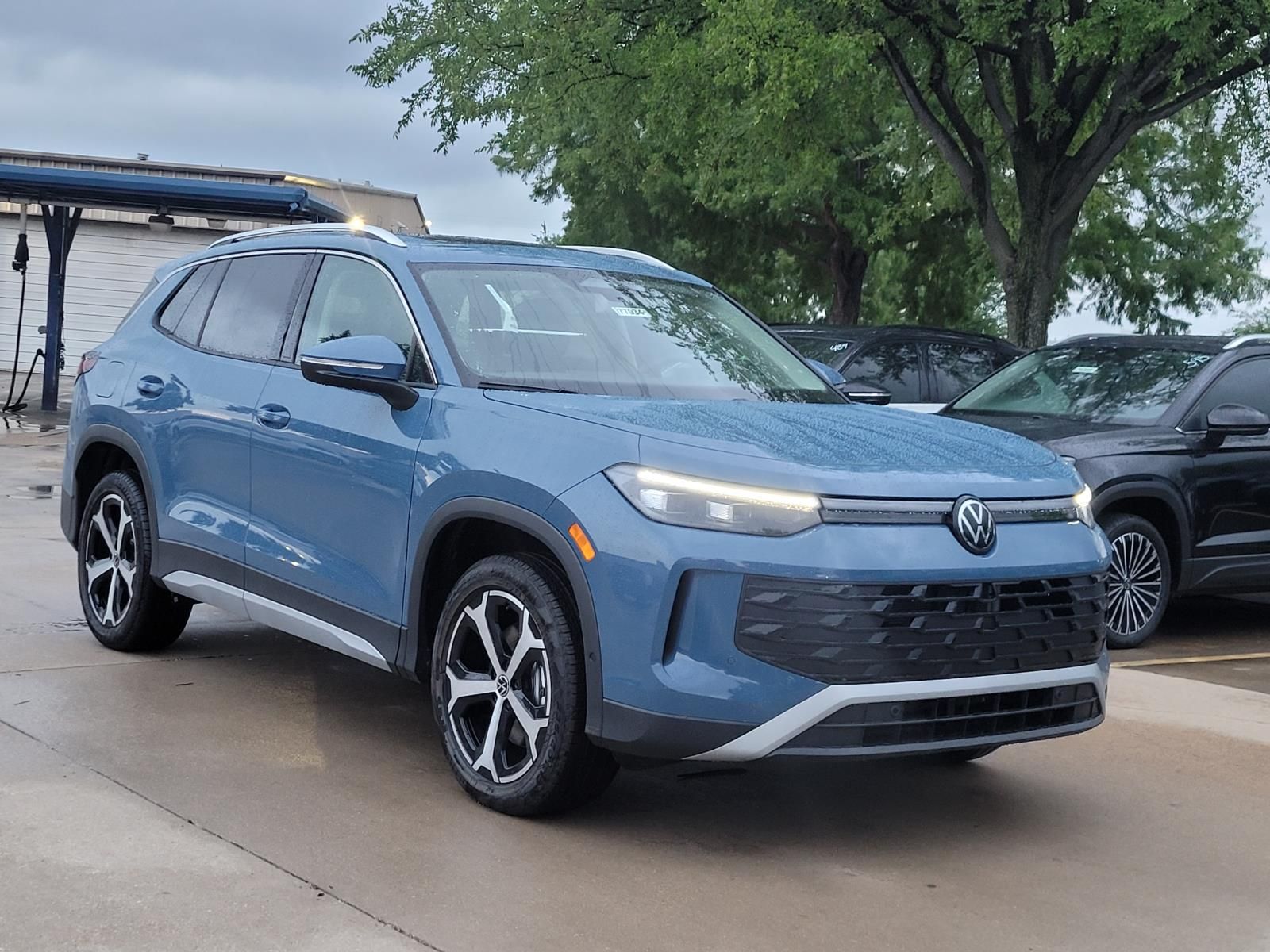 new 2026 Volkswagen Tiguan car, priced at $33,577