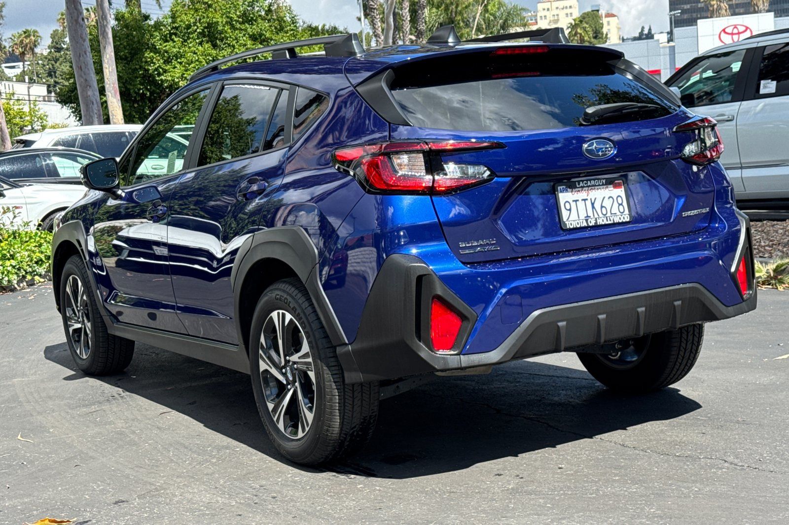 View vehicle photo 6