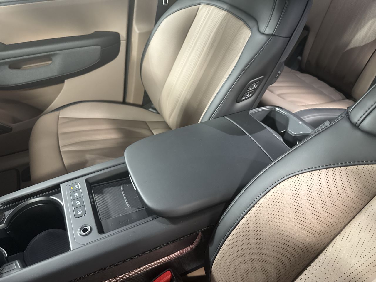 2026 Kia EV9 GT-Line AWD photo 23
