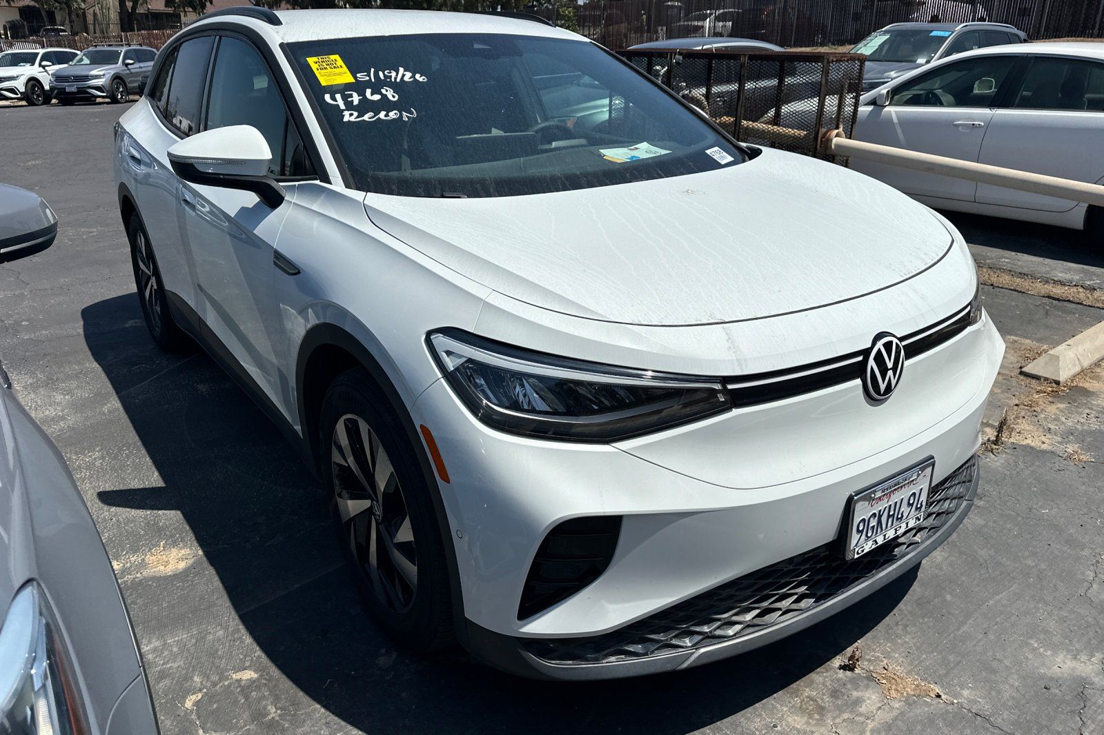 View vehicle photo 2