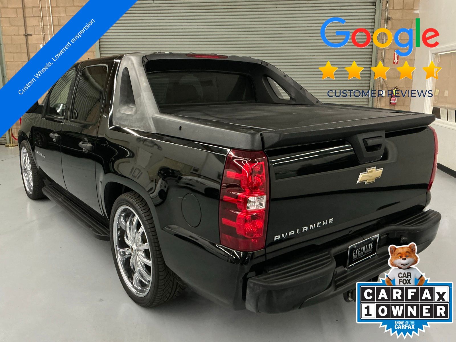 View vehicle photo 7