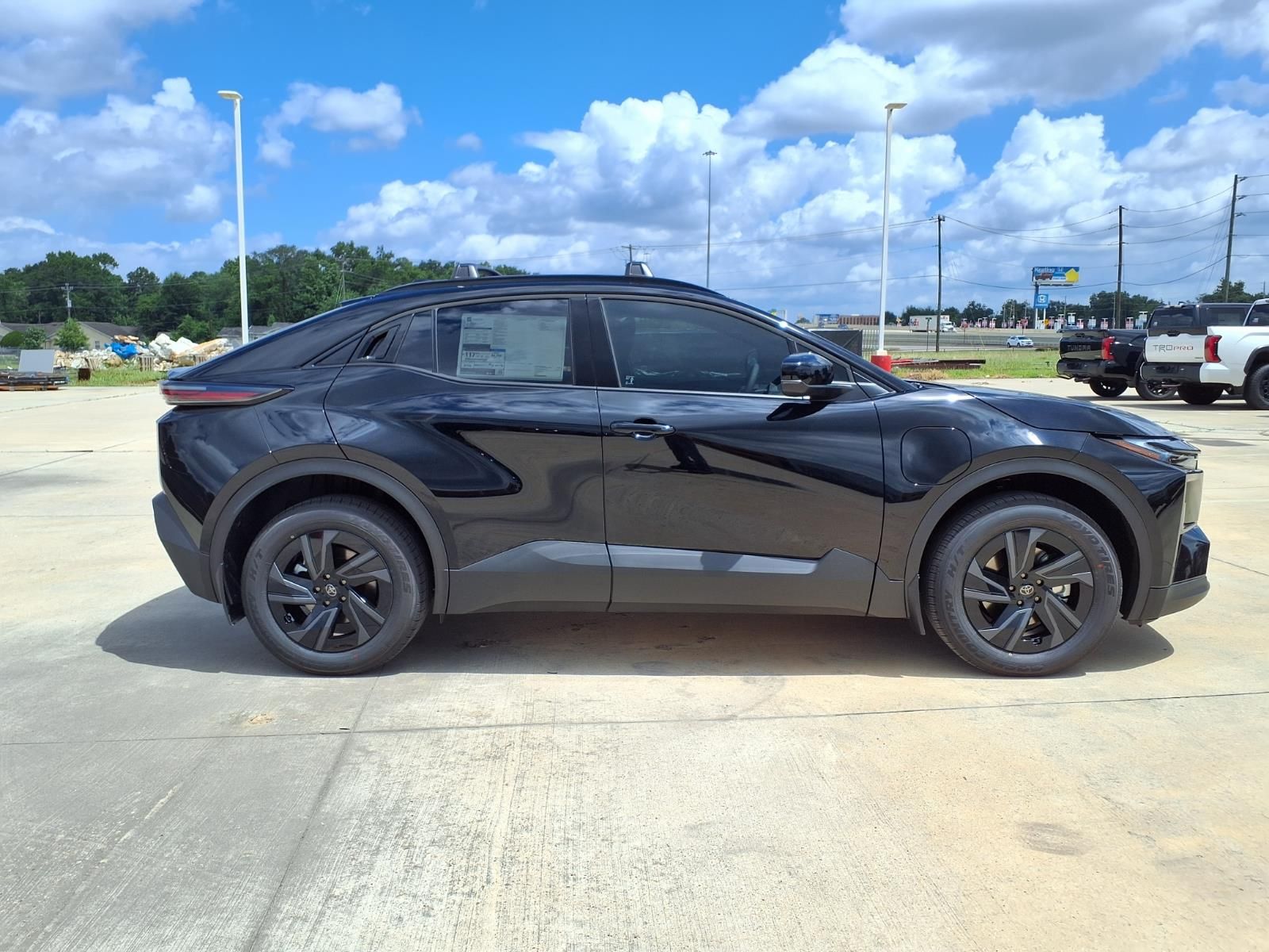 2026 Toyota C-HR SE - 4