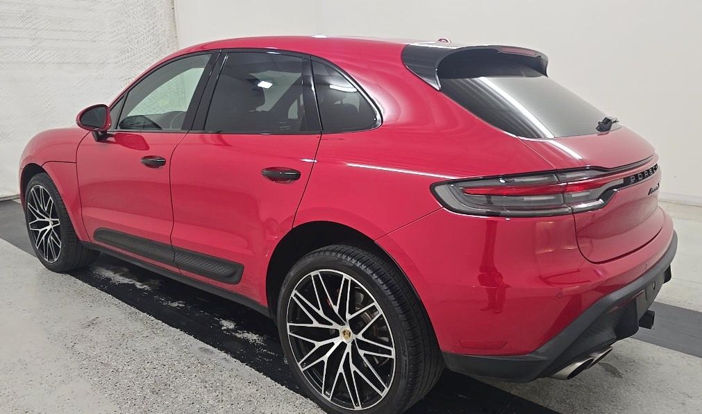 2023 Porsche Macan S — photo 4