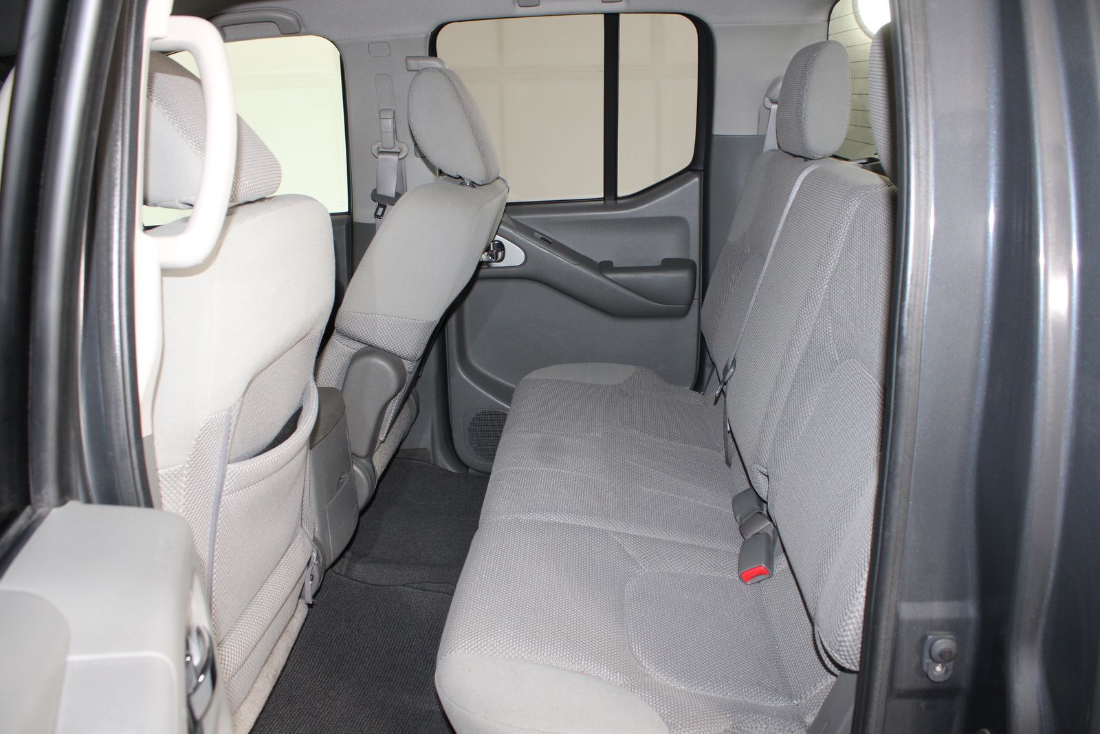 Used 2010 Black Nissan SE image 6