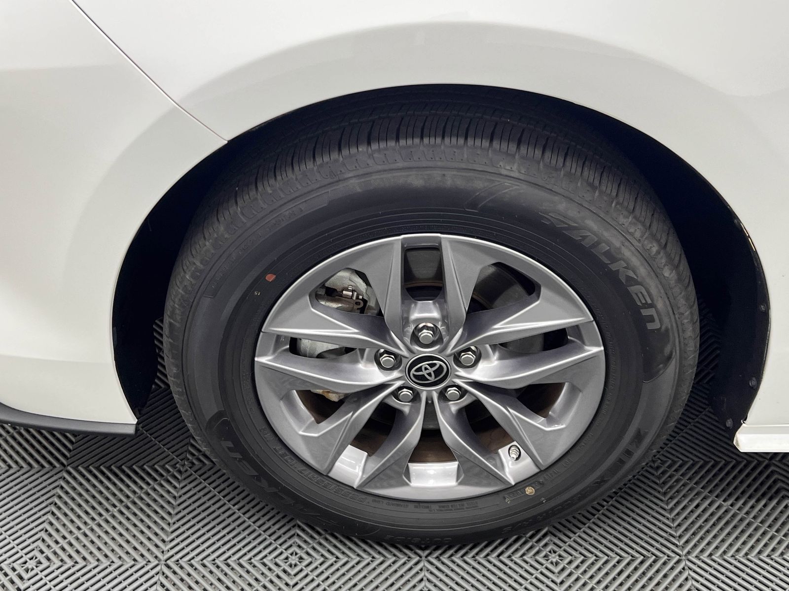 used 2023 Toyota Sienna car, priced at $33,788