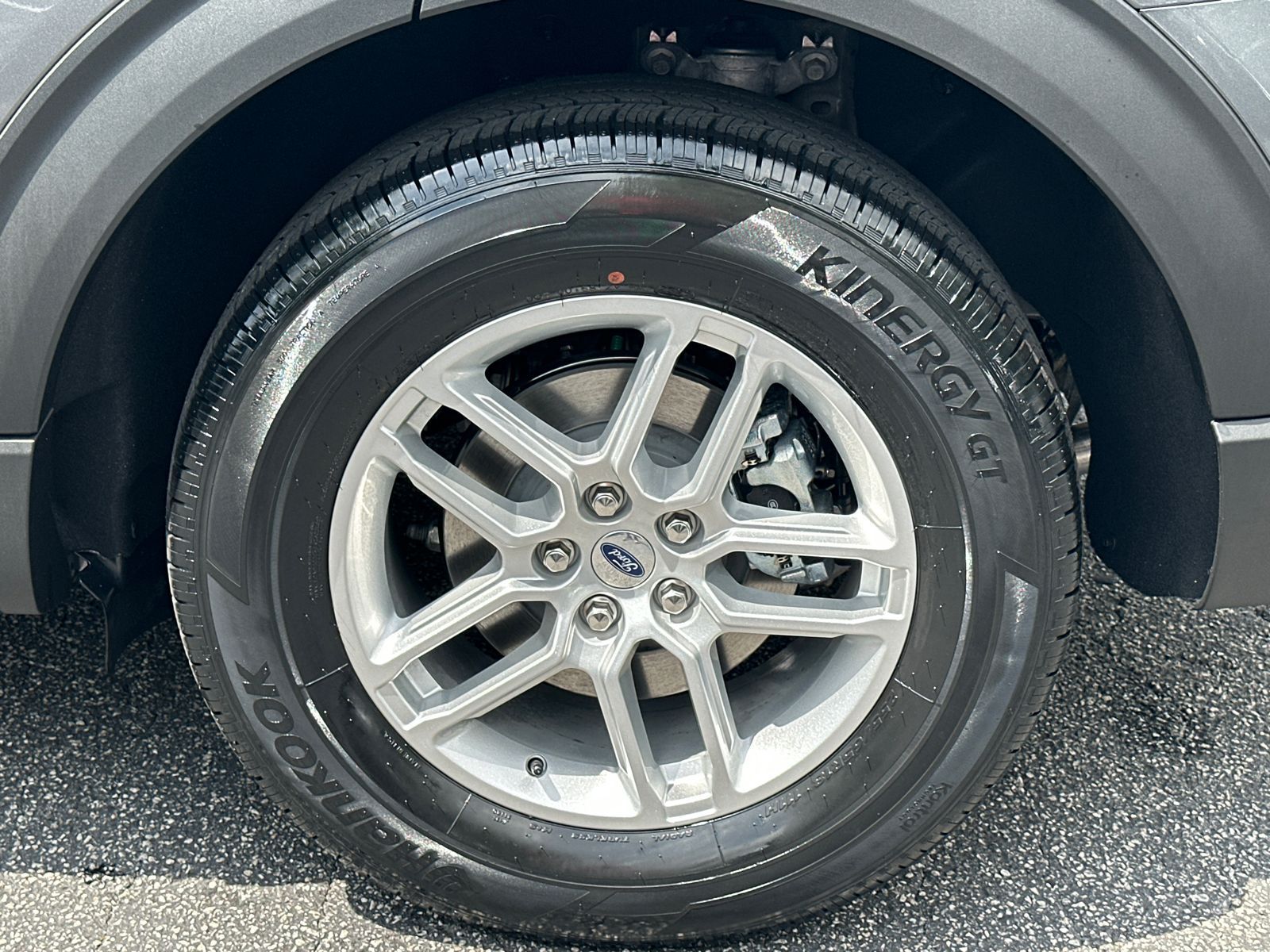 New 2026 Carbonized Gray Metallic Ford Active image 21